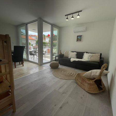 יזרה Vila Regina Apartment Paloma With Swimming Pool מראה חיצוני תמונה