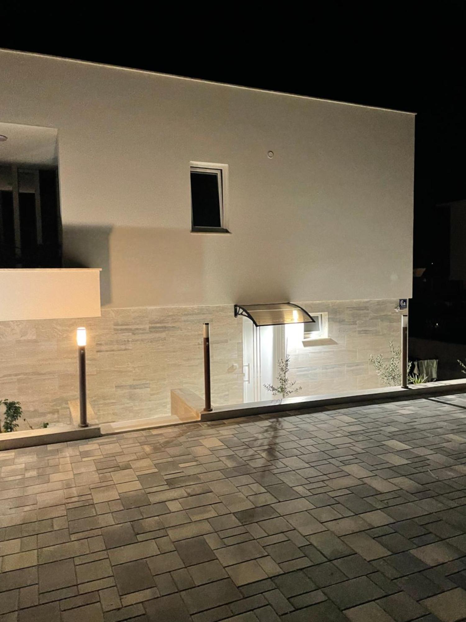 יזרה Vila Regina Apartment Paloma With Swimming Pool מראה חיצוני תמונה