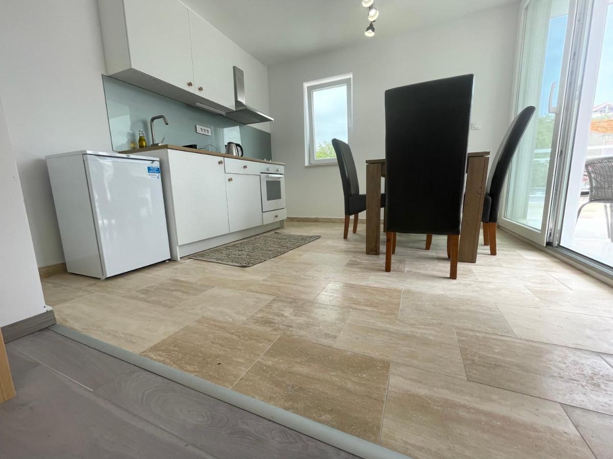 יזרה Vila Regina Apartment Paloma With Swimming Pool מראה חיצוני תמונה