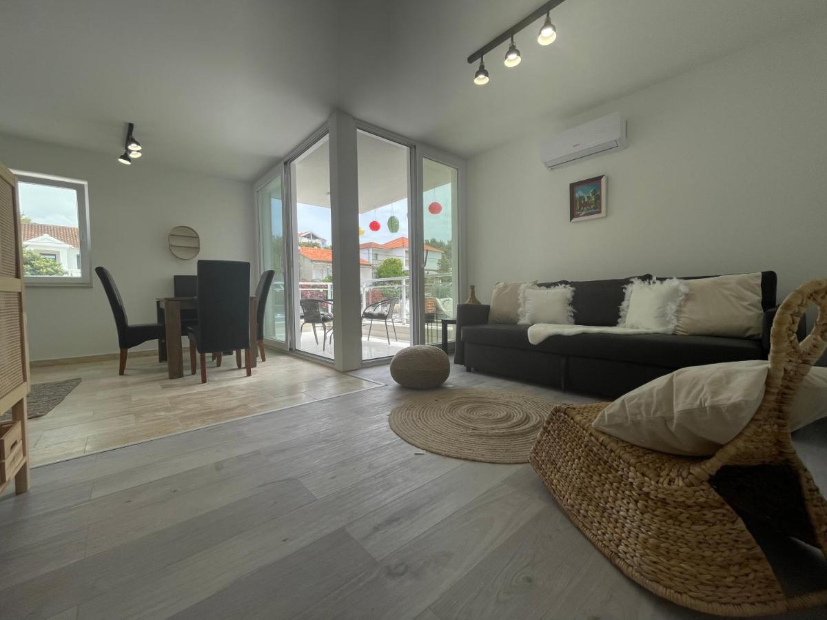 יזרה Vila Regina Apartment Paloma With Swimming Pool מראה חיצוני תמונה